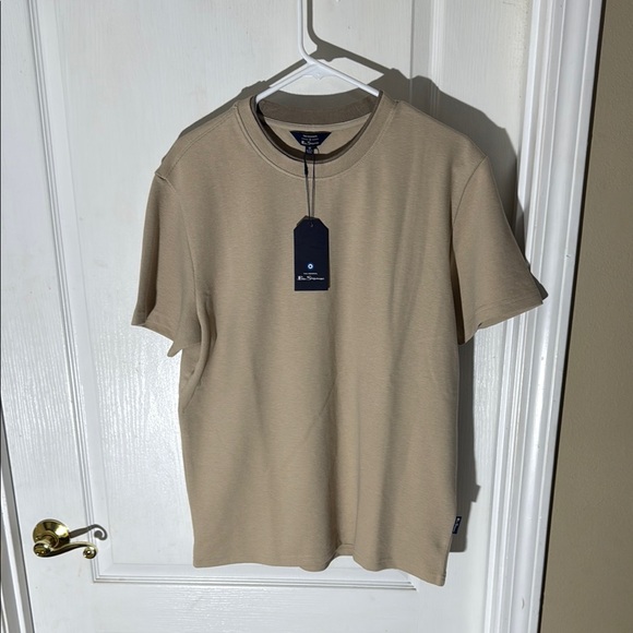 Ben Sherman Other - BNWT BEN SHERMAN MEDIUM Men's Tan KNIT Shirt